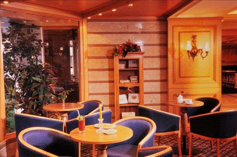 Grand Hotel Beirut Restaurant foto